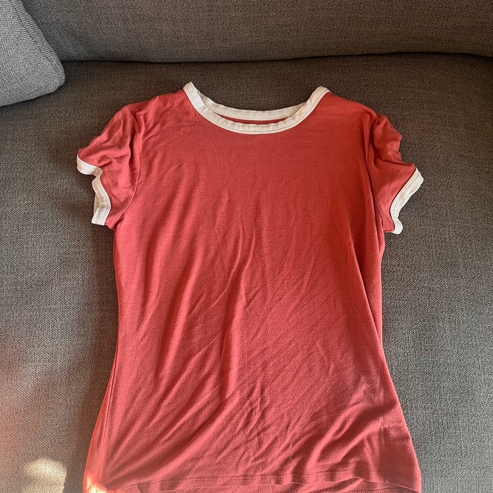 Arizona Jean Company Red Short Sleeve Tee